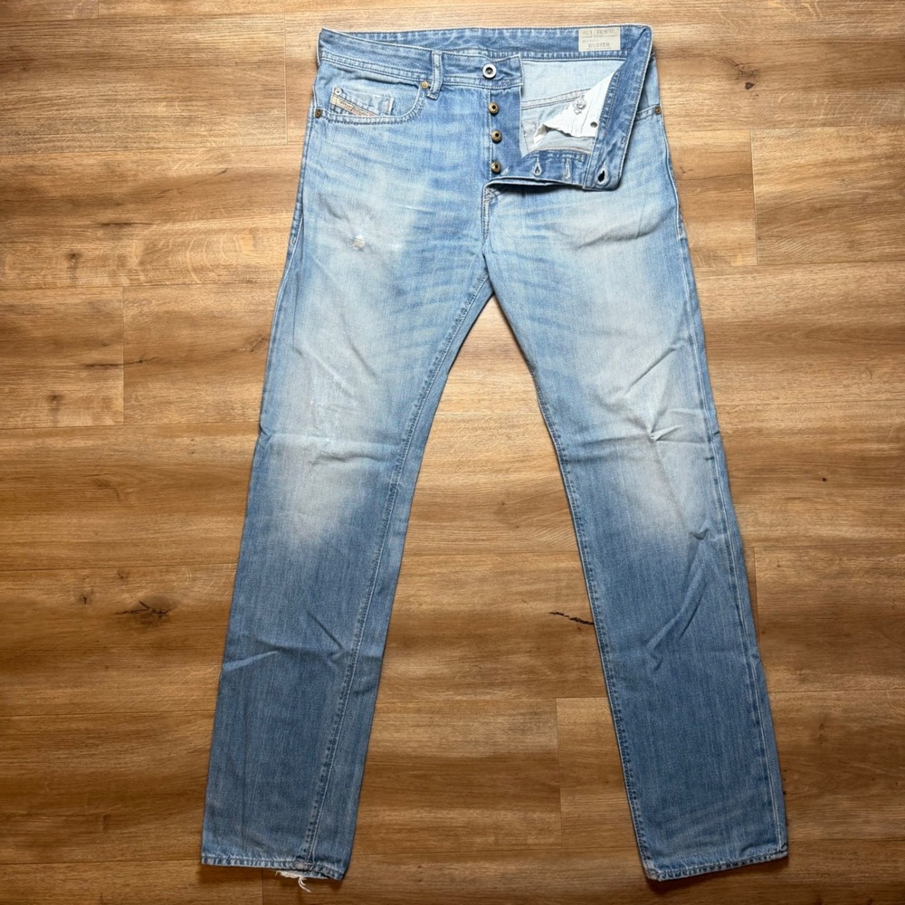 Diesel Buster Jeans Mens 31x34 Light Blue Slim‎ Tapered Distressed Denim 0839C